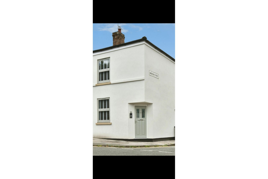 Main image of property: Chester Road, Macclesfield, SK11