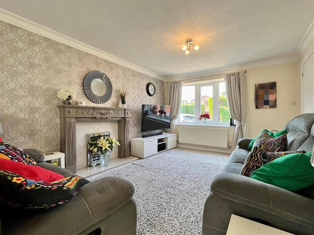 The Moor, Walmley, Sutton Coldfield photo 2