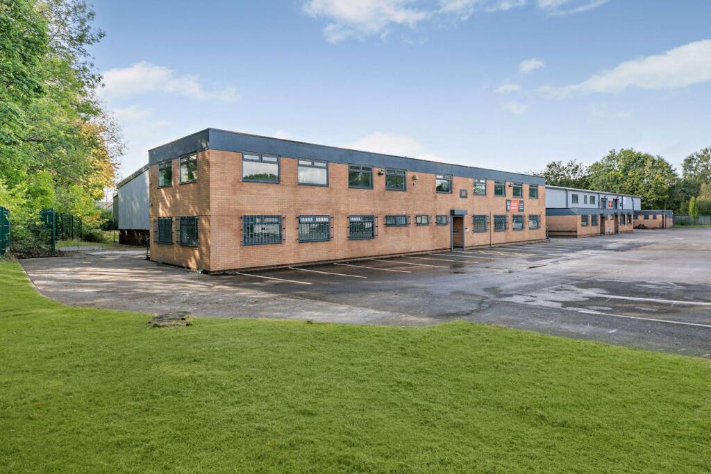 8665310exterior10800.jpg