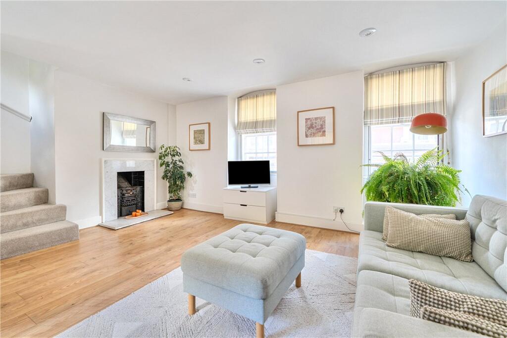 House in Bath, Widcombe - View 2