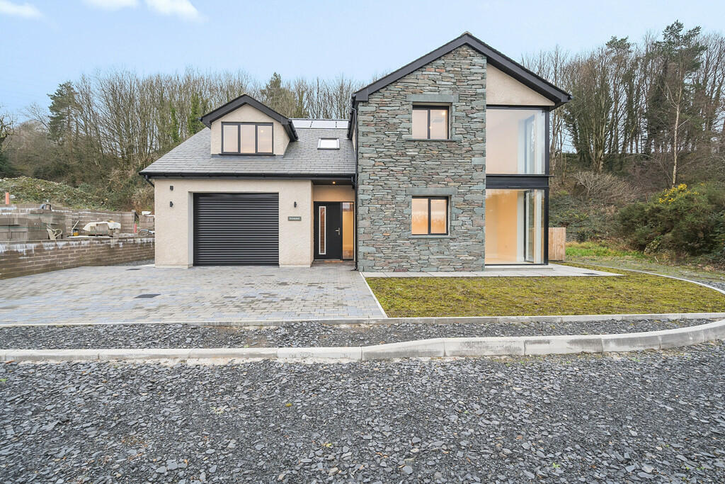 Stromness, 5 Gill Bank, Lindale, Grange-over-Sands, Cumbria, LA11 6FE photo 3