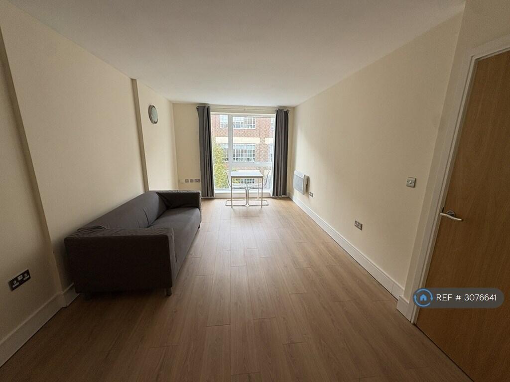 Main image of property: Grove Court, London, SE15