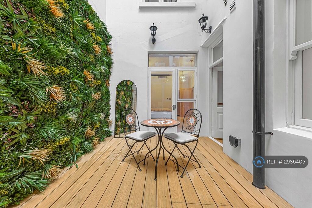 Main image of property: Queen's Gate, London, SW7