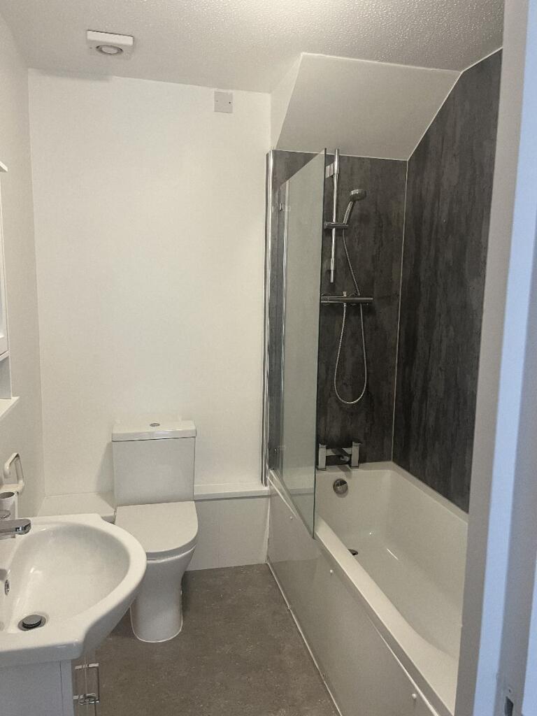 Apartment in Exeter - More