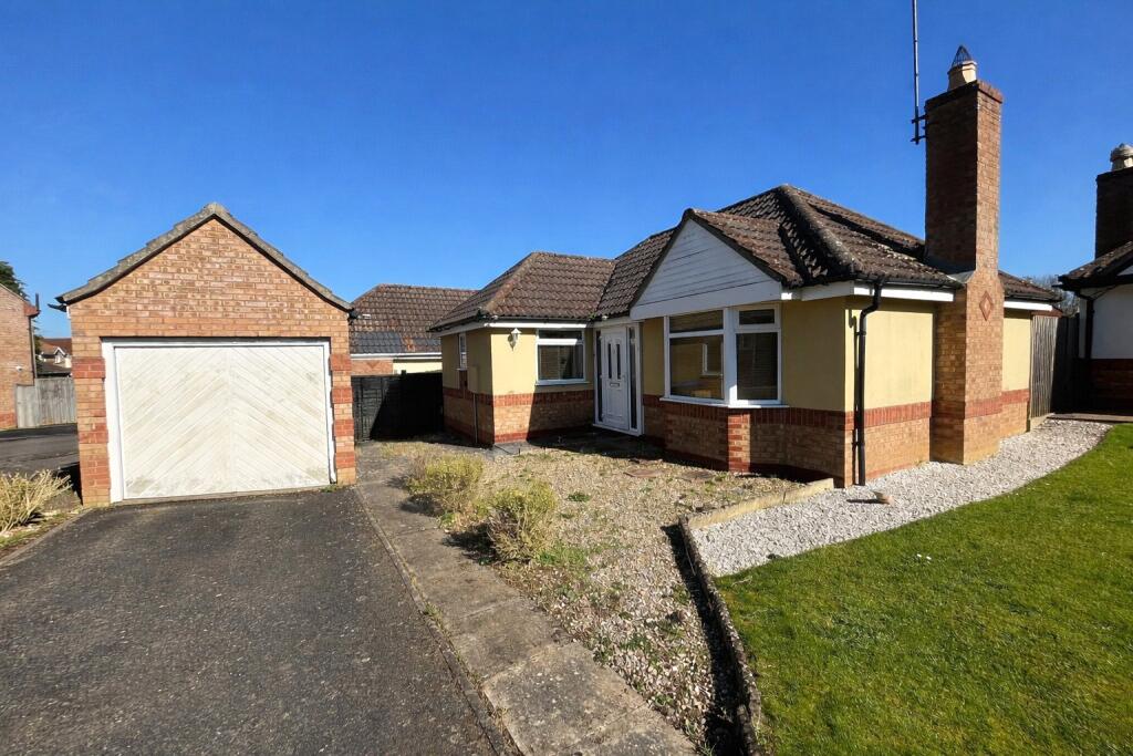 Main image of property: Hillary Close, DAVENTRY, Northamptonshire, NN11