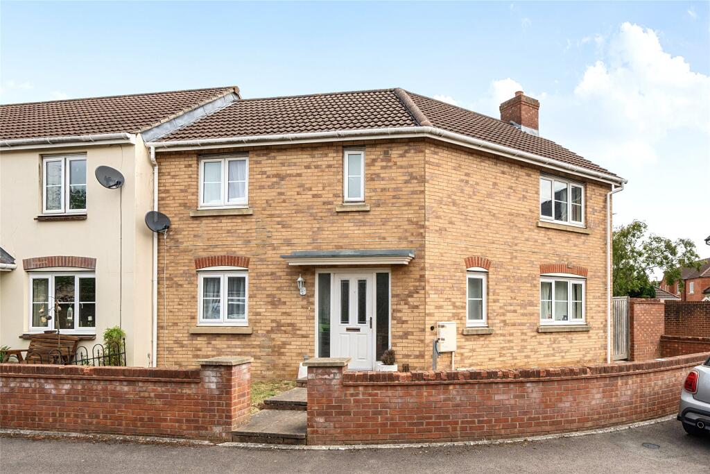 Main image of property: Holbeach Drive Kingsway, Quedgeley, Gloucester, Gloucestershire, GL2
