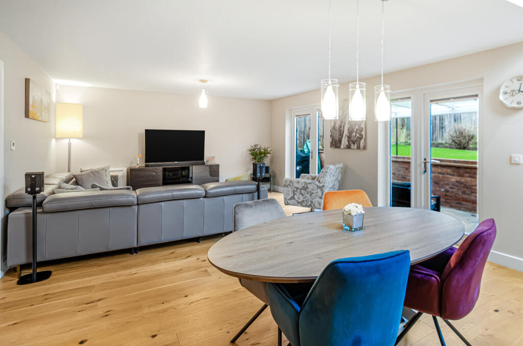 Dunston Road, Whittington Moor, Chesterfield, S41 photo 3