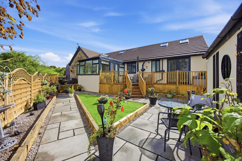 Glenborough Avenue, Bacup, OL13 - View 2