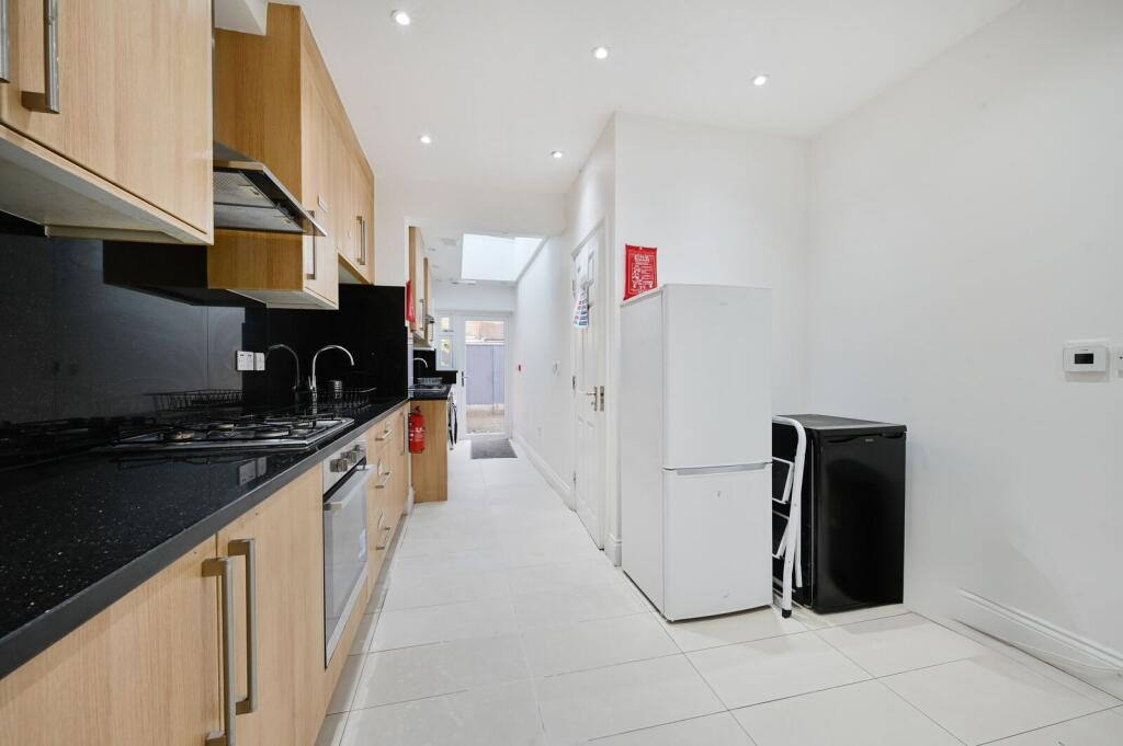 House in London - View 4