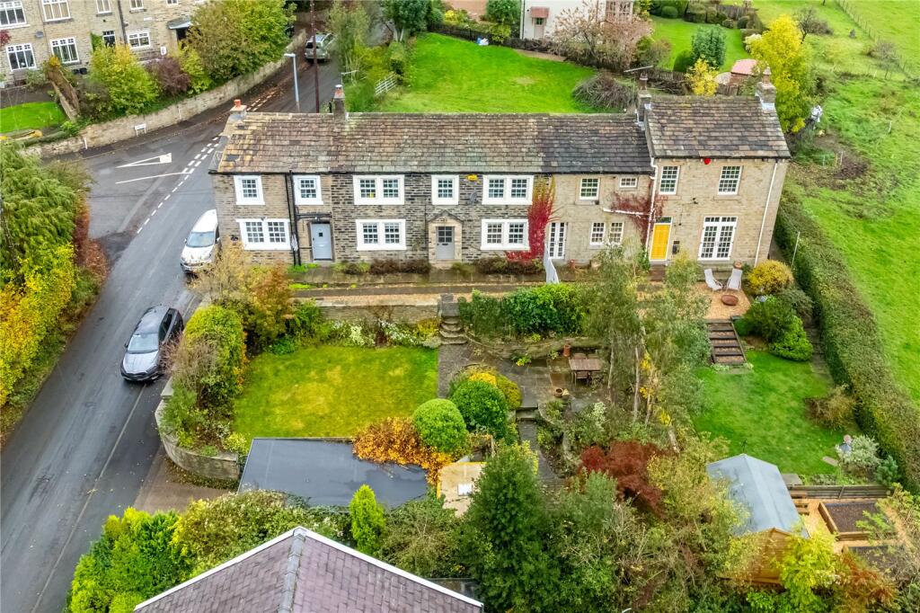 Main image of property: Sharp Lane, Almondbury, Huddersfield, HD4