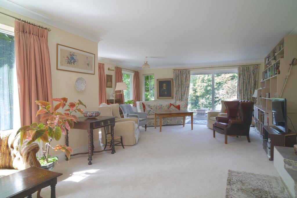 The Ridges, Finchampstead, RG40 - More