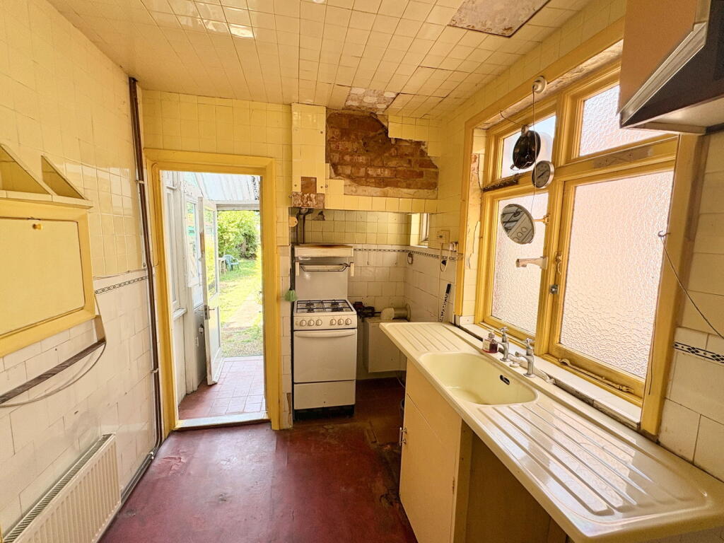 Bury Hall Lane, Alverstoke, Gosport PO12 2PN - View 5