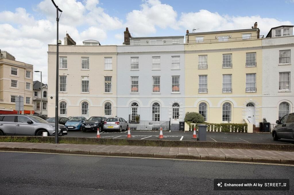 Main image of property: Den Crescent, Teignmouth, TQ14