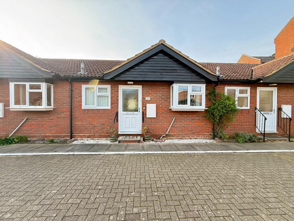 Main image of property: High Street, Maldon, Essex, CM9