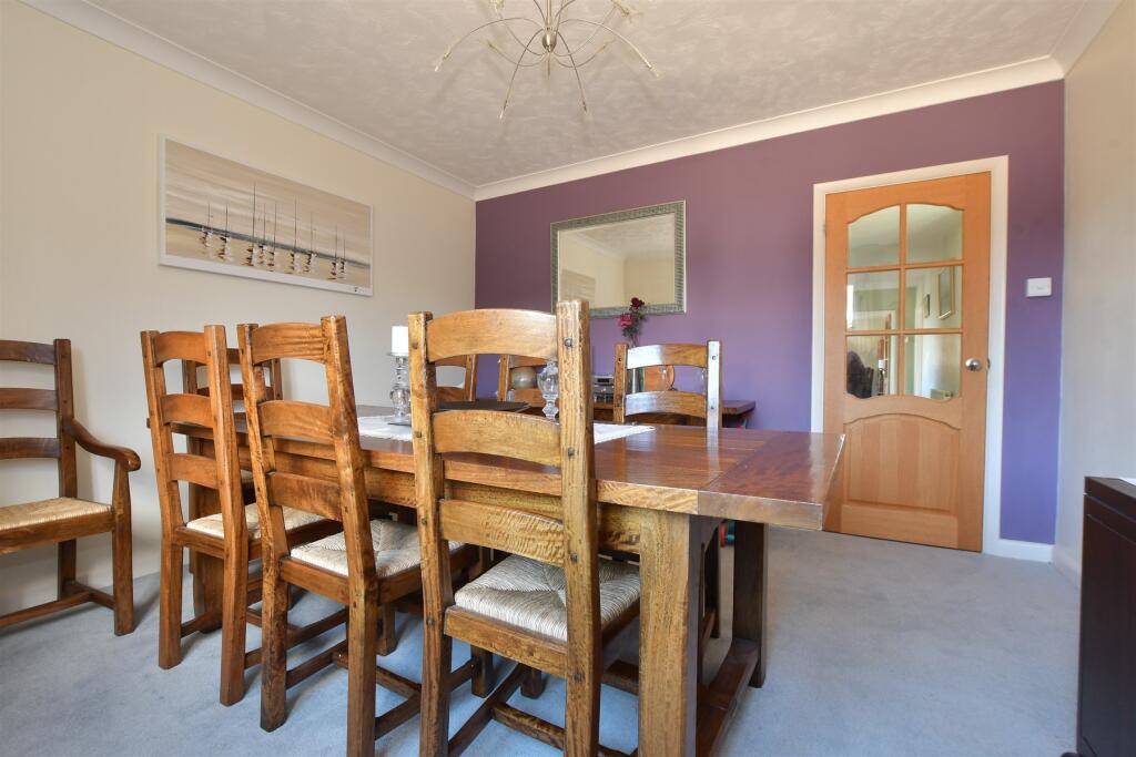 Elliston Road, Totland Bay, Isle of Wight - More