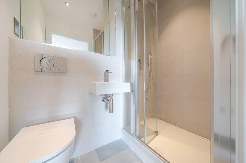 Apartment in London - View 3