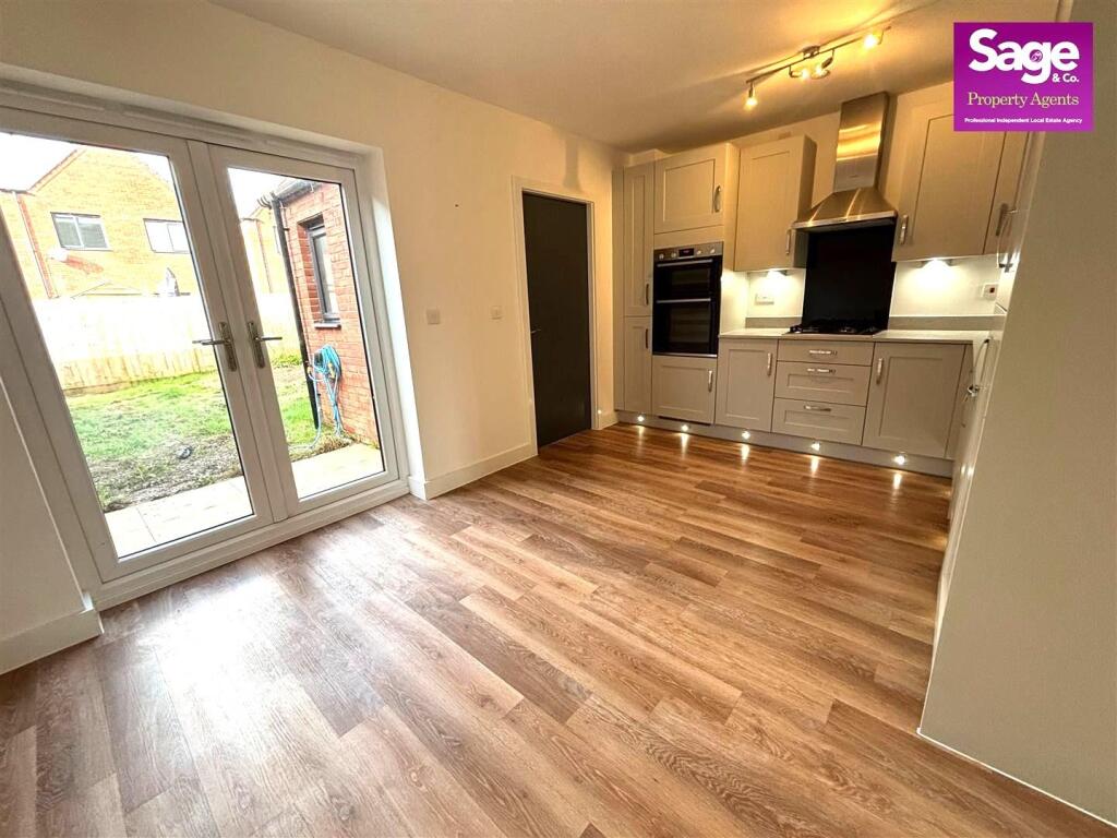 House in Newport, Glan Llyn - More