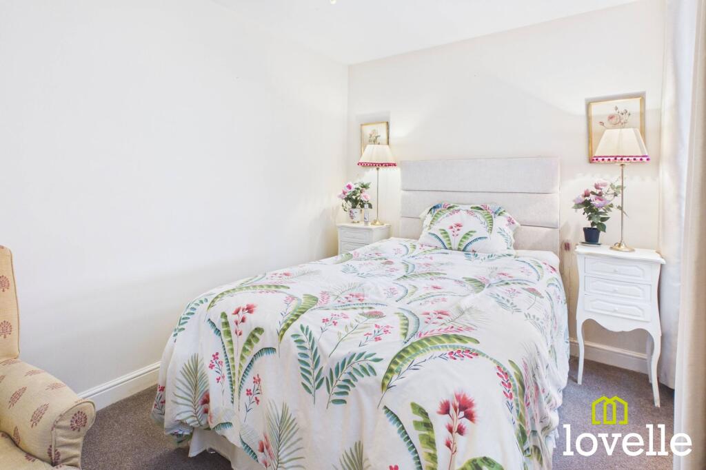 Apartment in Hull, Kingston upon Hull - View 4