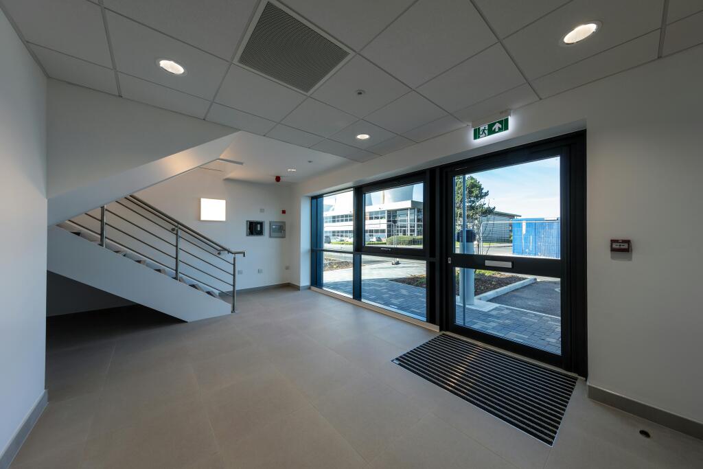 2025- Unit 696 - Stirling Road  - 225129.jpg