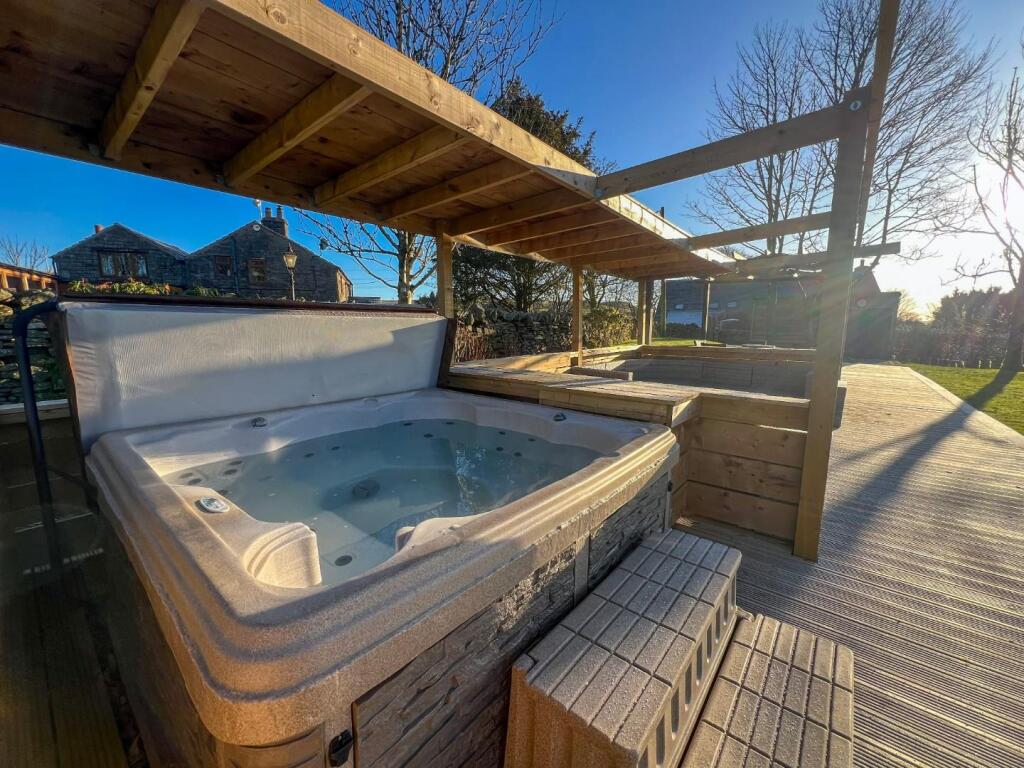 Additional image 32 of Jacketmans Cottage, Whittlestone Head, Darwen