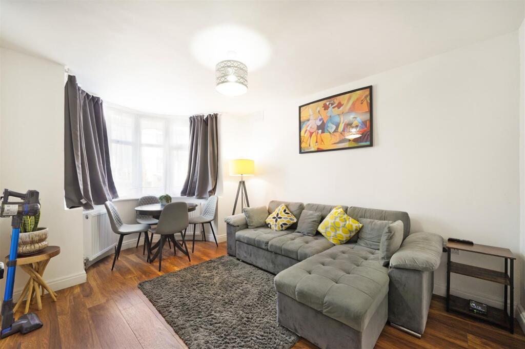 Apartment in London - View 2