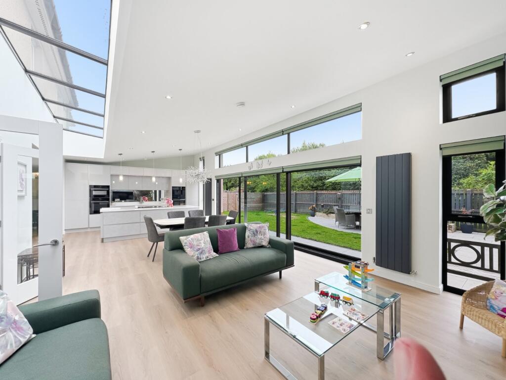 Main image of property: 5 Burnbrae View, Bonnyrigg, EH19