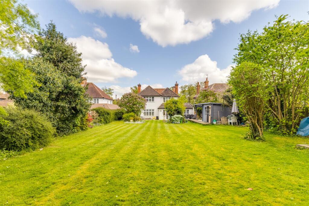 Field Lane, Letchworth Garden City photo 2