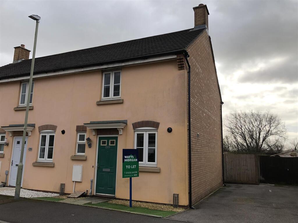 Main image of property: Erw Hir, Brackla, Bridgend, CF31 2DJ
