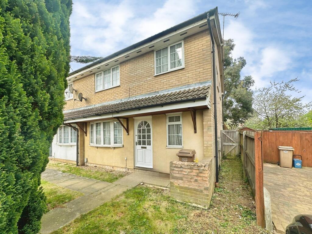 Main image of property: Rochford Drive, Wigmore, Luton, LU2