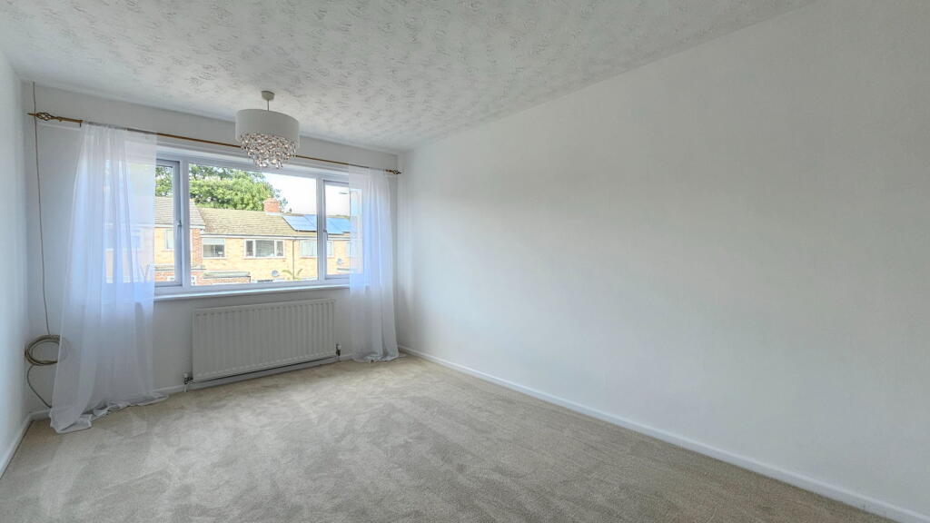 House in Newbury, Speenhamland - More