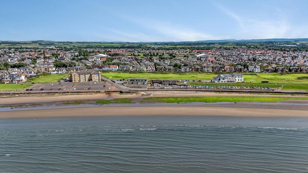 Apartment in Kilmarnock - View 4