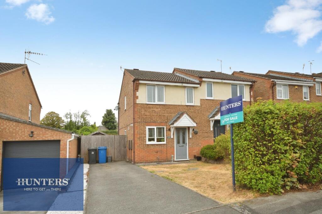 2-bed semi-detached on Acacia Avenue, Hollingwood, Chesterfield, S43 2JE, £160,000
