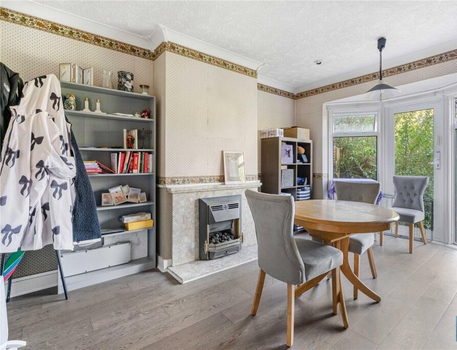House in Barnet, Underhill, Totteridge - More