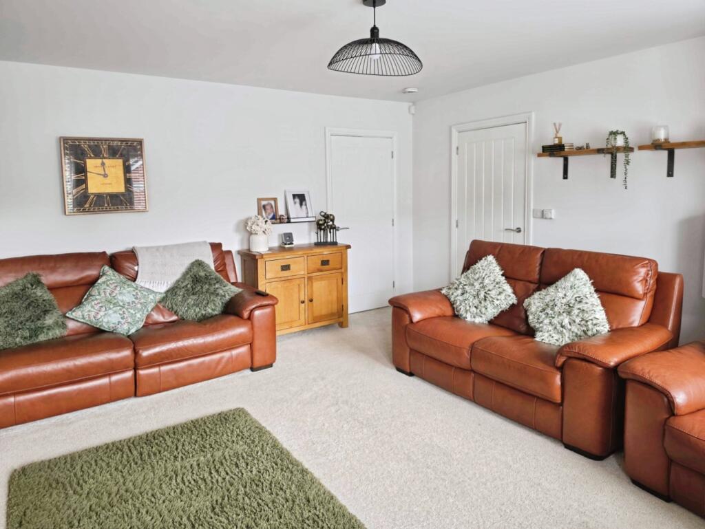 House in Stoke-on-Trent - View 5