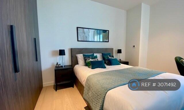 Apartment in London - More