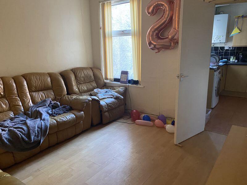 House in Nottingham - View 2