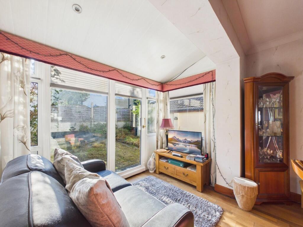 House in Bingley, Priestthorpe - More