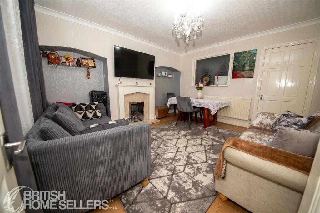 House in Stoke-on-Trent - View 4