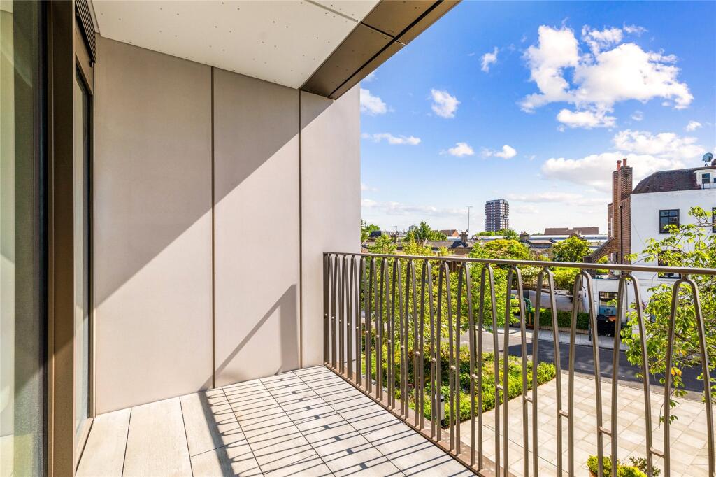 Apartment in London - View 2