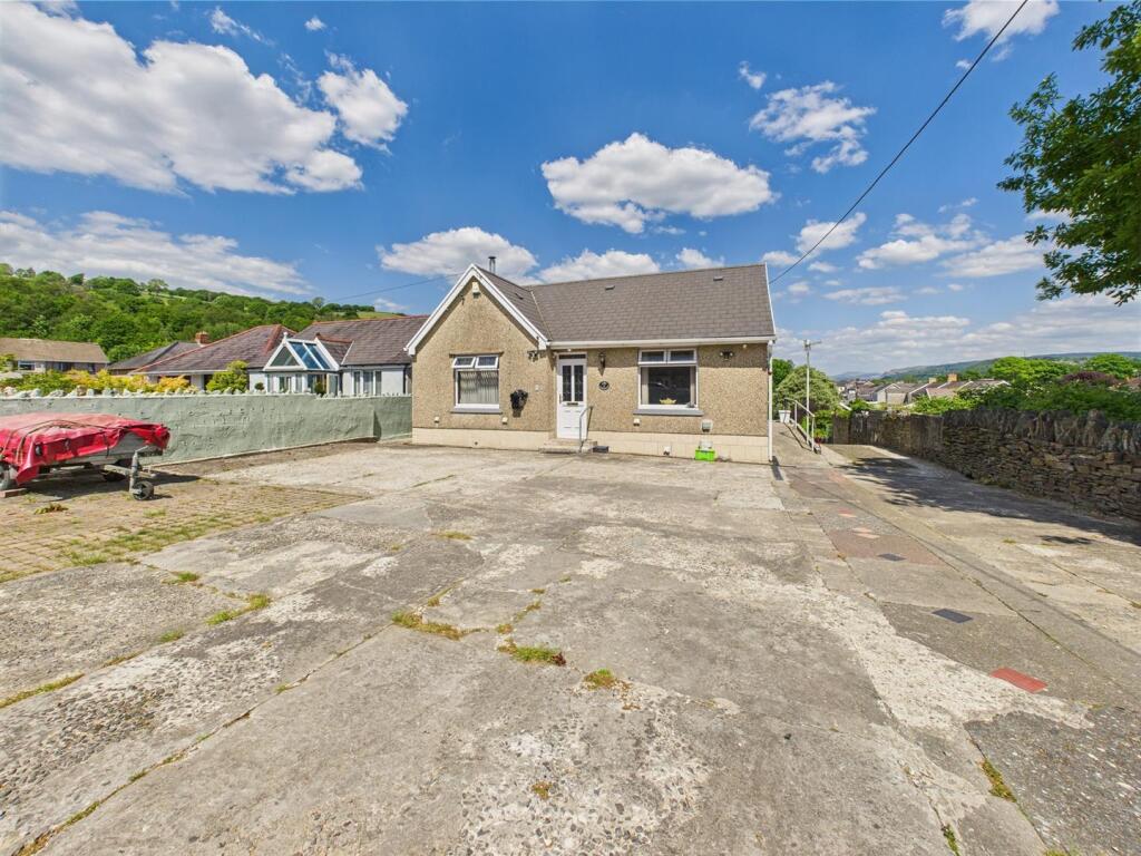 Main image of property: Farm Road, Pontardawe, Swansea