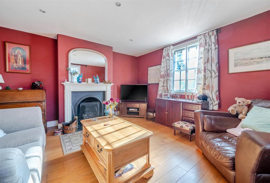 House in Devizes, Wiltshire - View 3