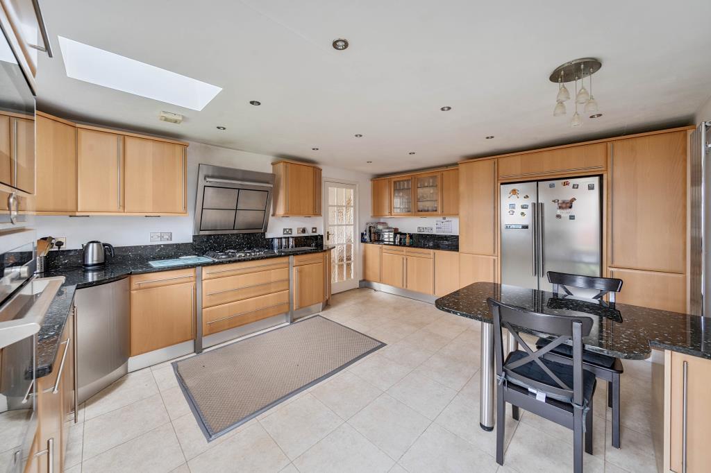 Kingsmill Road, Basingstoke, RG21 photo 2