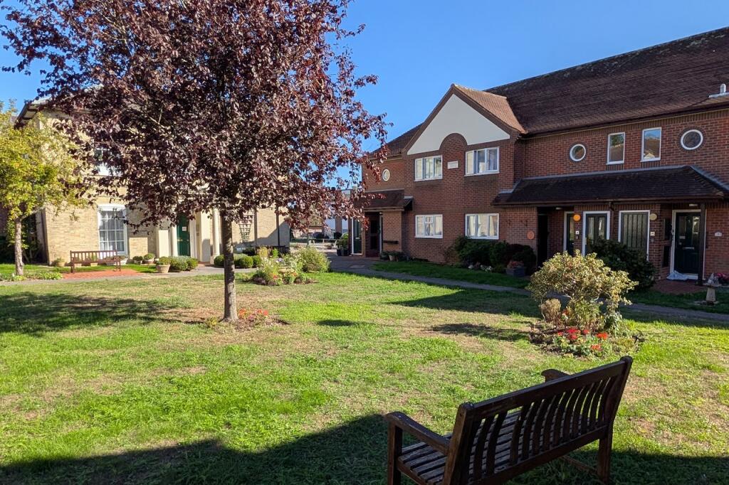 Apartment in Fareham, West End - More