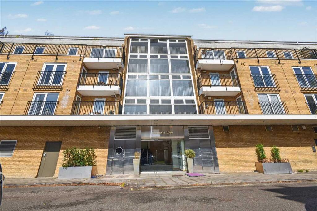 Main image of property: Chatsworth Lodge, Chiswick