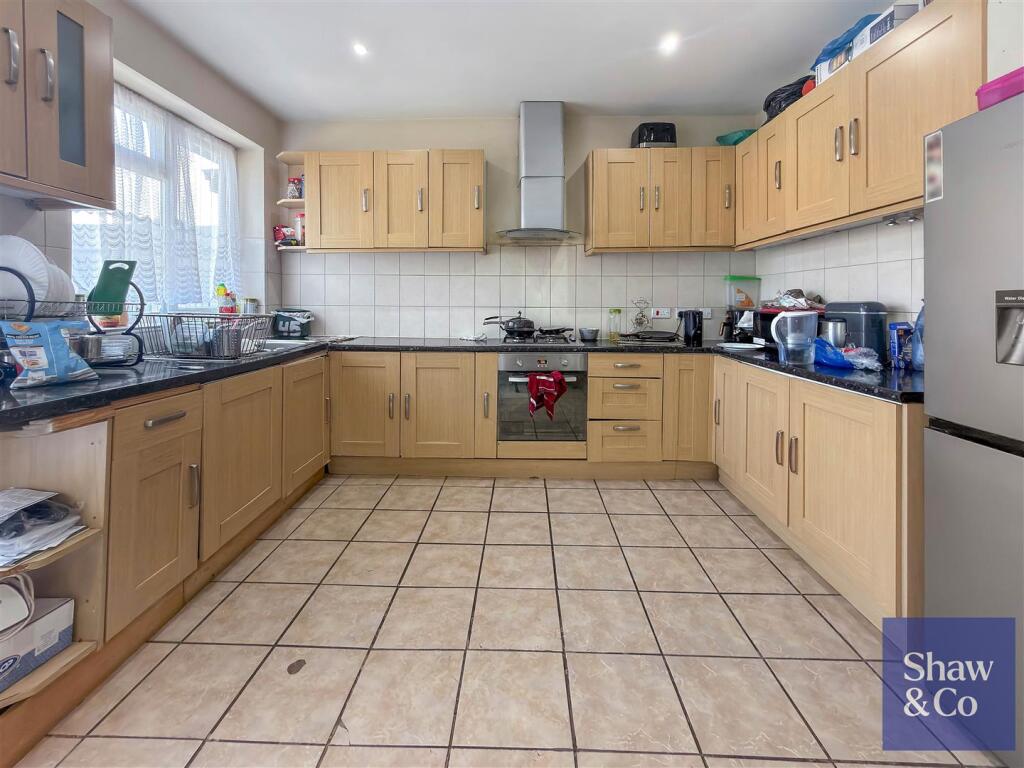 House in London - View 5