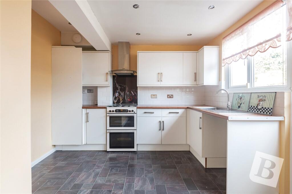 Essex Road, Romford, RM7 - View 3