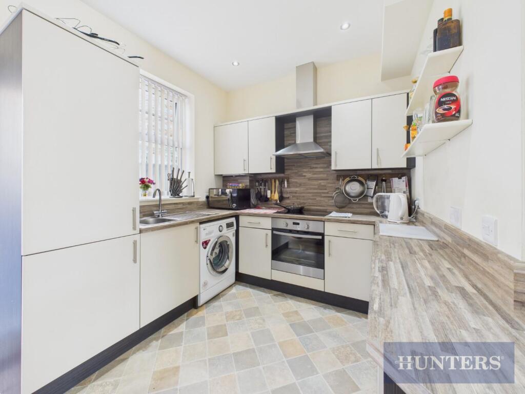 West Parade Road, Scarborough - View 4