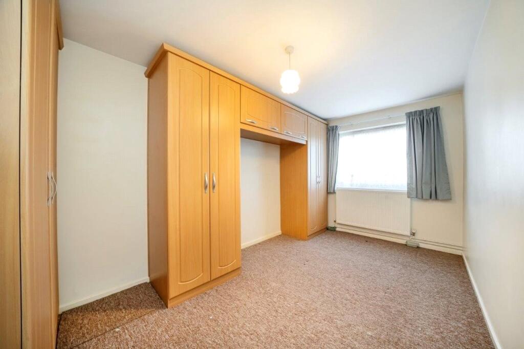 Apartment in London - More
