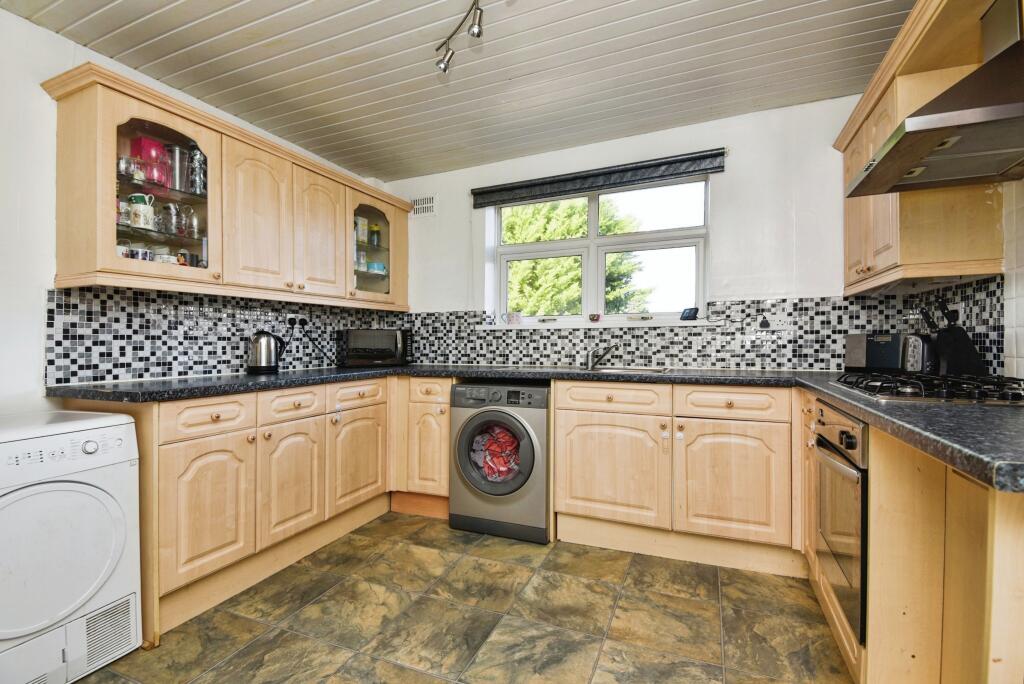 House in Lancaster - View 4