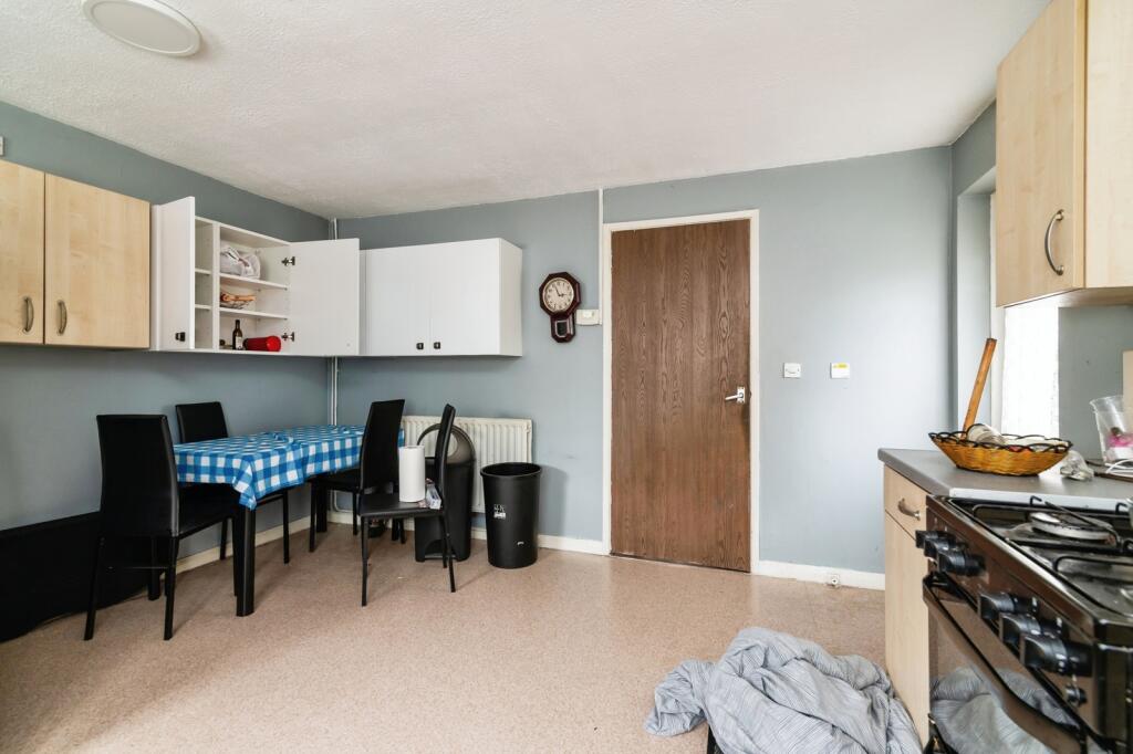 House in Nottingham, Hyson Green - More